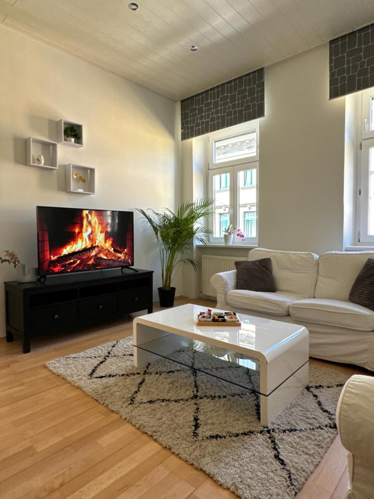 Charmante Zentral Gelegene Wohnung Vienna Luaran gambar